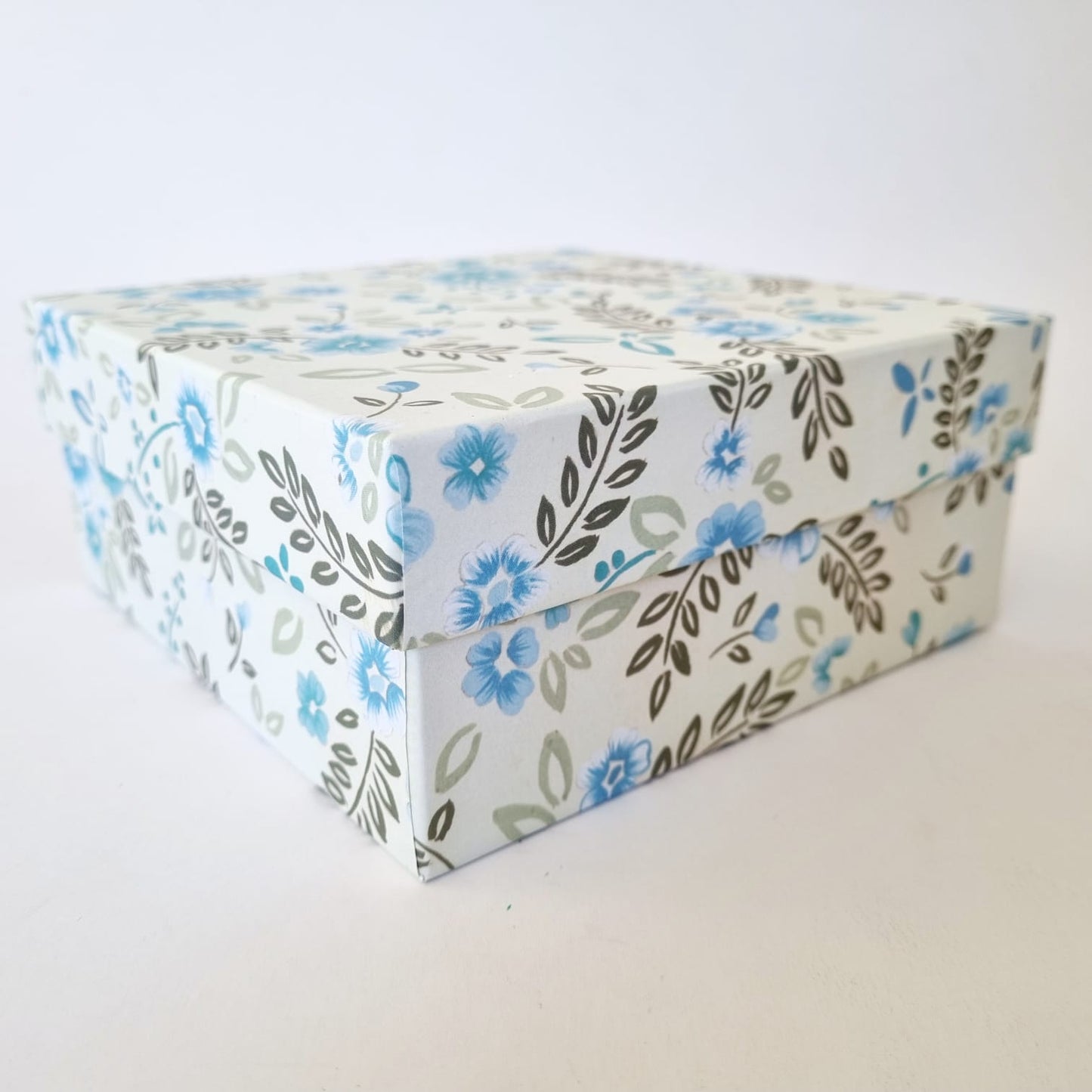Gift Box Square Floral (Various Designs) 160mm x 160mm 70mm