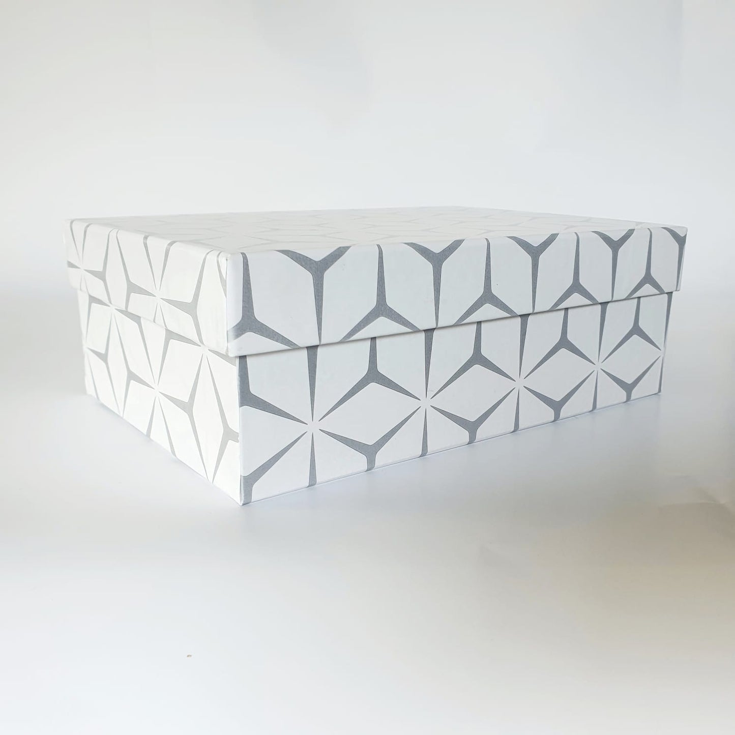 Gift Box Rectangle (Various Designs) 205mm x 140mm x 70mm