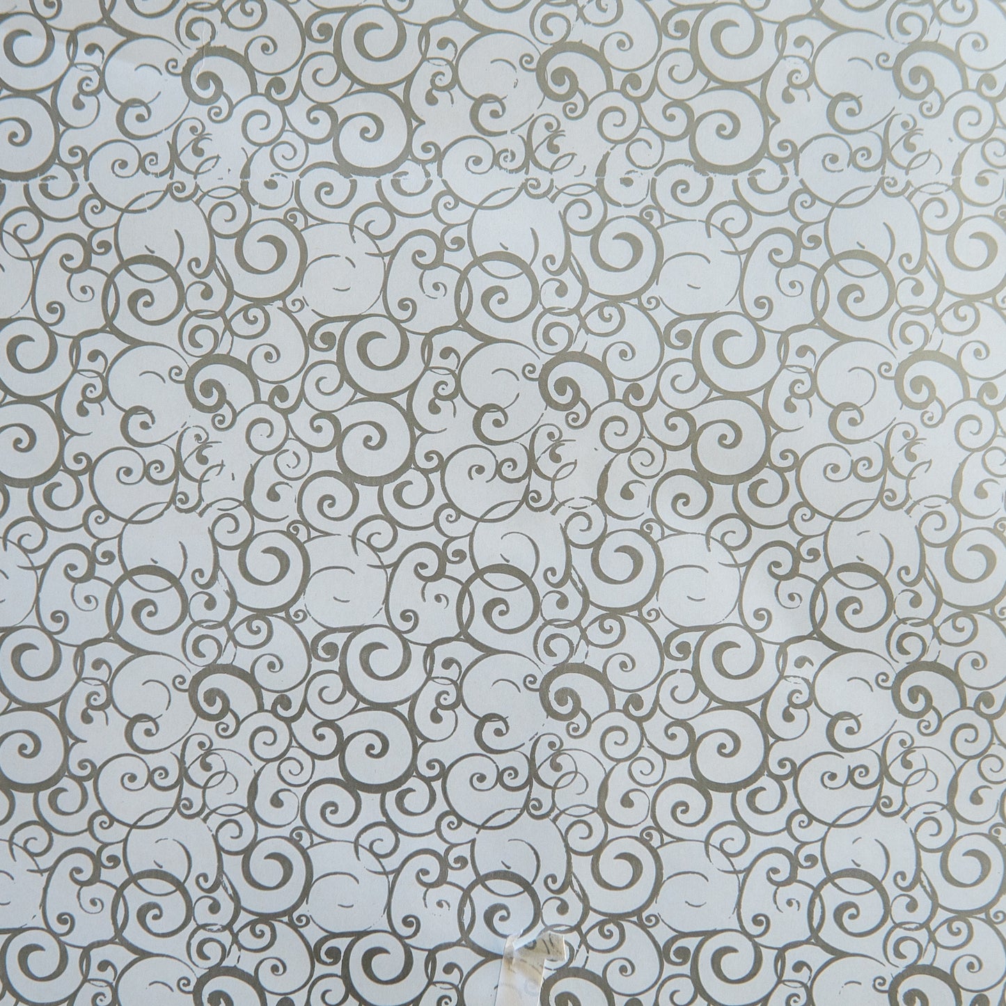 Wrapping Paper White with Silver Curls (10 Meter Roll)